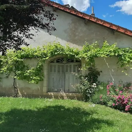 Villa Maison Et Piscine En Bordure De Riviere Avec Parc